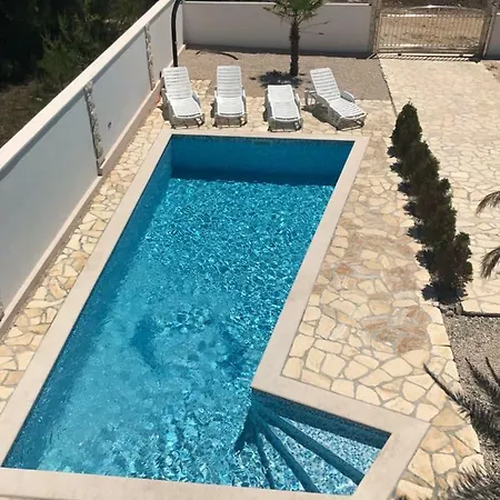 Hébergement de vacances Santa Barbara Vrsi